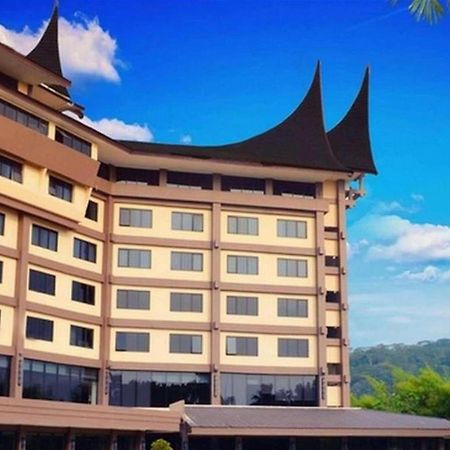 Kyriad Bumiminang Hotel Padang  Buitenkant foto