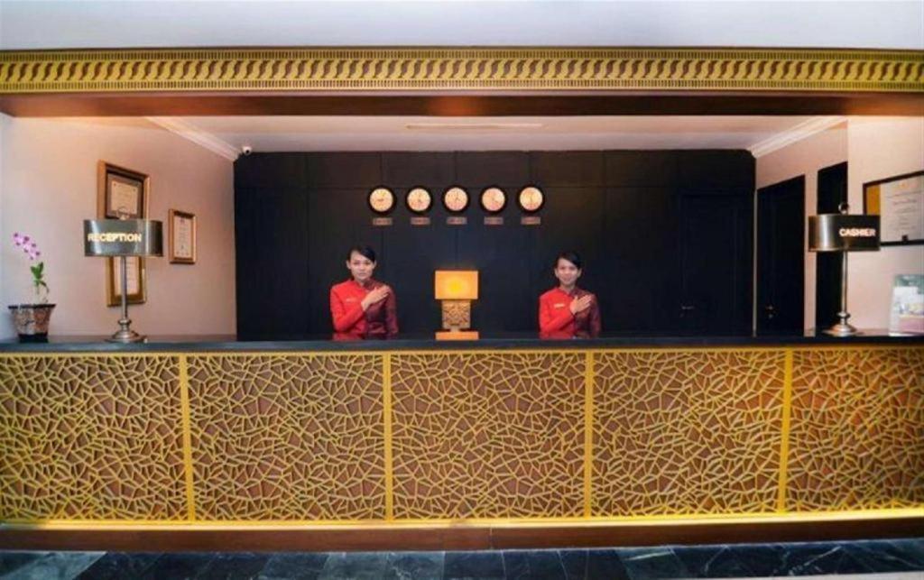 Kyriad Bumiminang Hotel Padang  Buitenkant foto