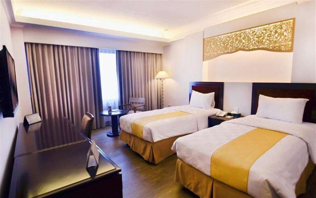 Kyriad Bumiminang Hotel Padang  Kamer foto